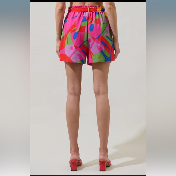 SugarLips Soleil Abstract Miley Sleeveless Blouse & Wave High Waisted Shorts Set - Picture 8 of 10